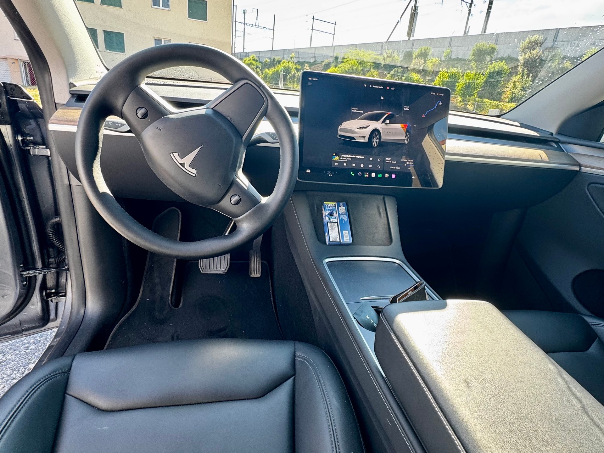 TESLA Long Range D-image-5