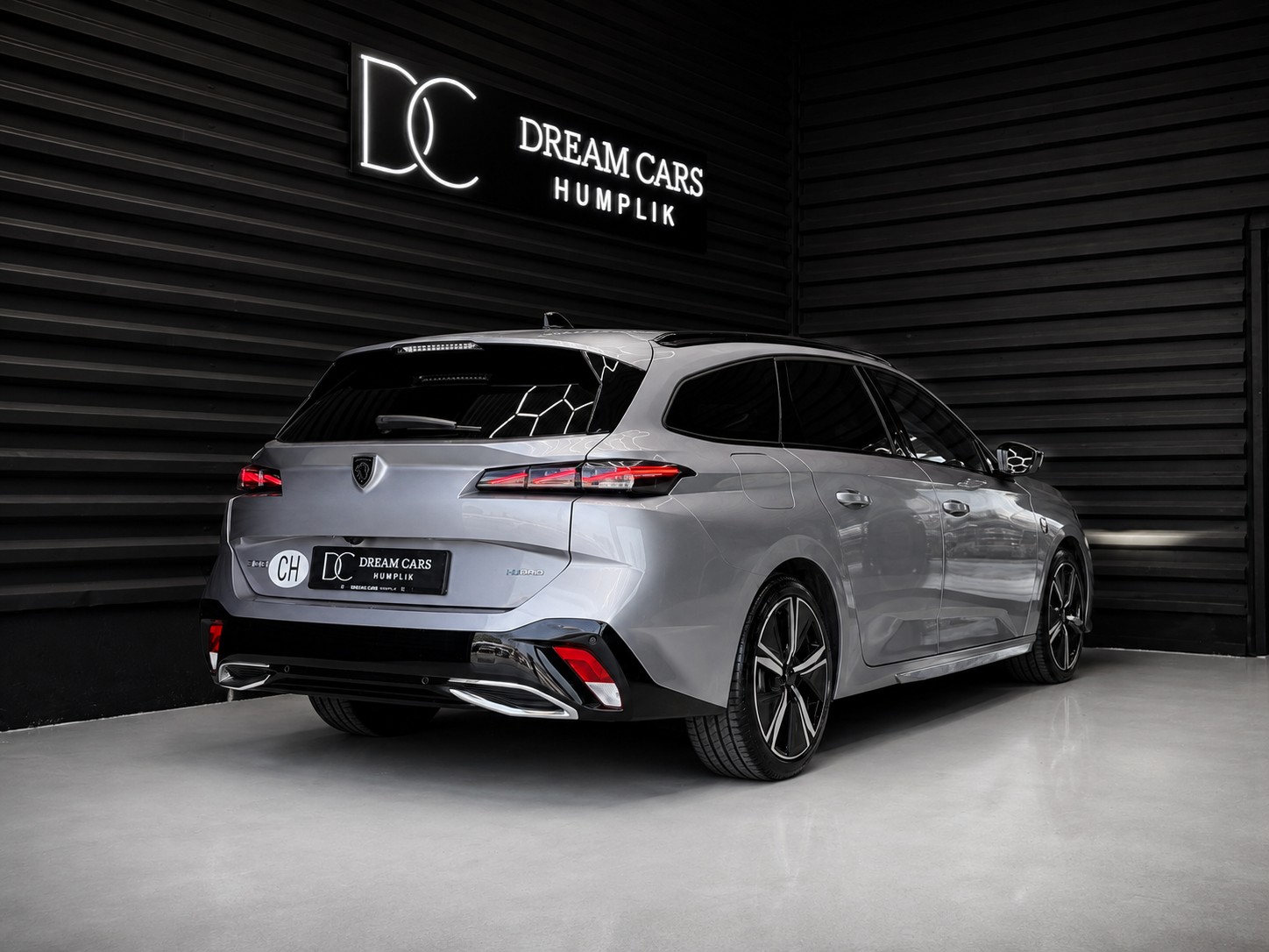 PEUGEOT 308 SW 1.6 PHEV 180 GT-image-6