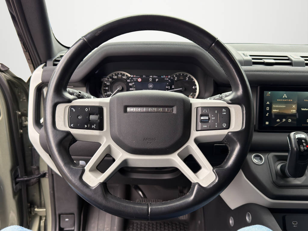 LAND ROVER Defender 110 3.0 D I6 250 Hardtop SE-image-9