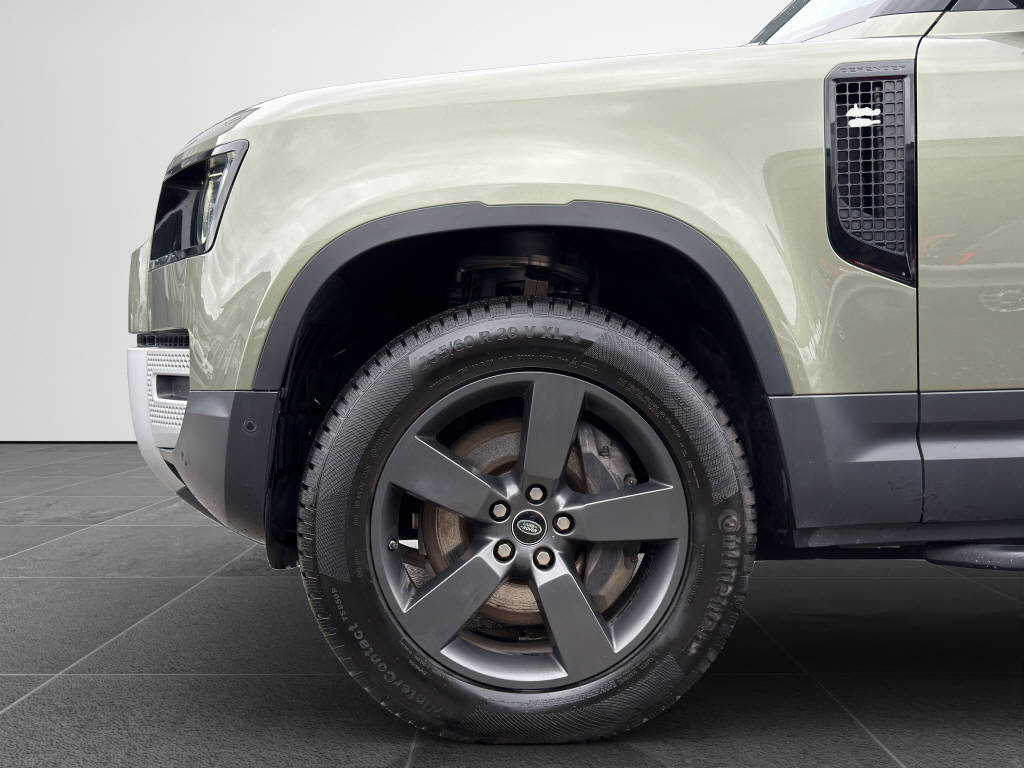 LAND ROVER Defender 110 3.0 D I6 250 Hardtop SE-image-15