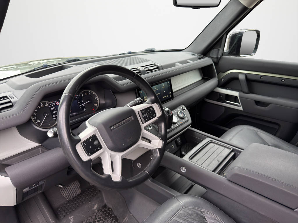 LAND ROVER Defender 110 3.0 D I6 250 Hardtop SE-image-12