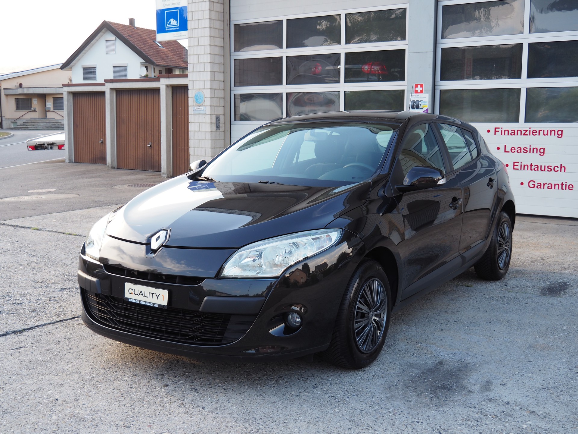 RENAULT Mégane 1.4 16V Turbo Privilège-image-0
