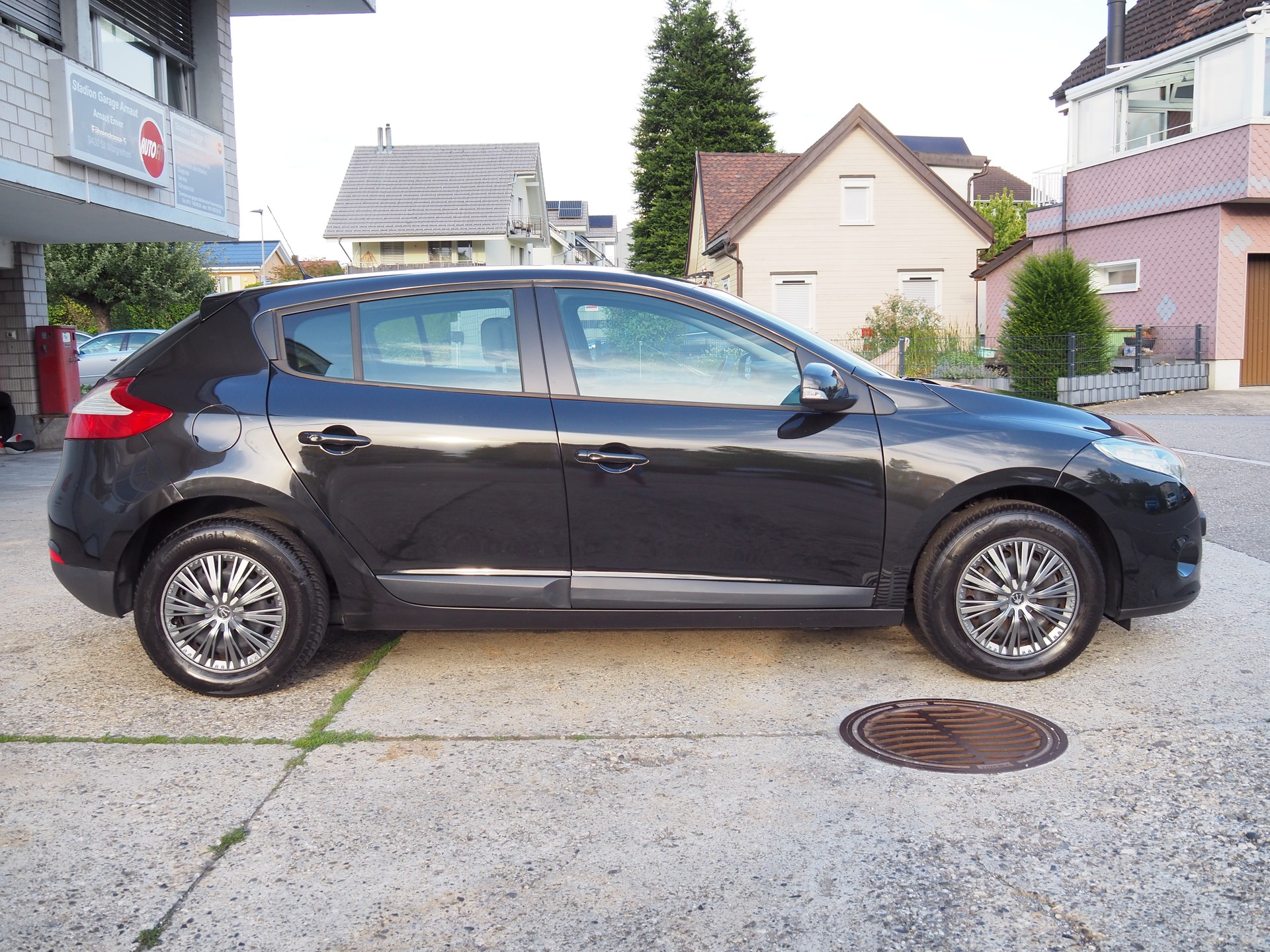 RENAULT Mégane 1.4 16V Turbo Privilège-image-6