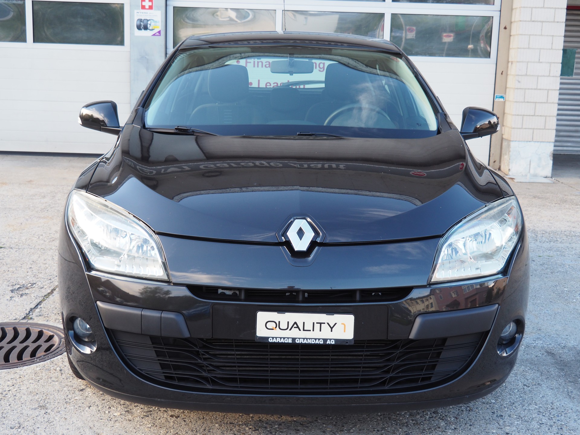 RENAULT Mégane 1.4 16V Turbo Privilège-image-3