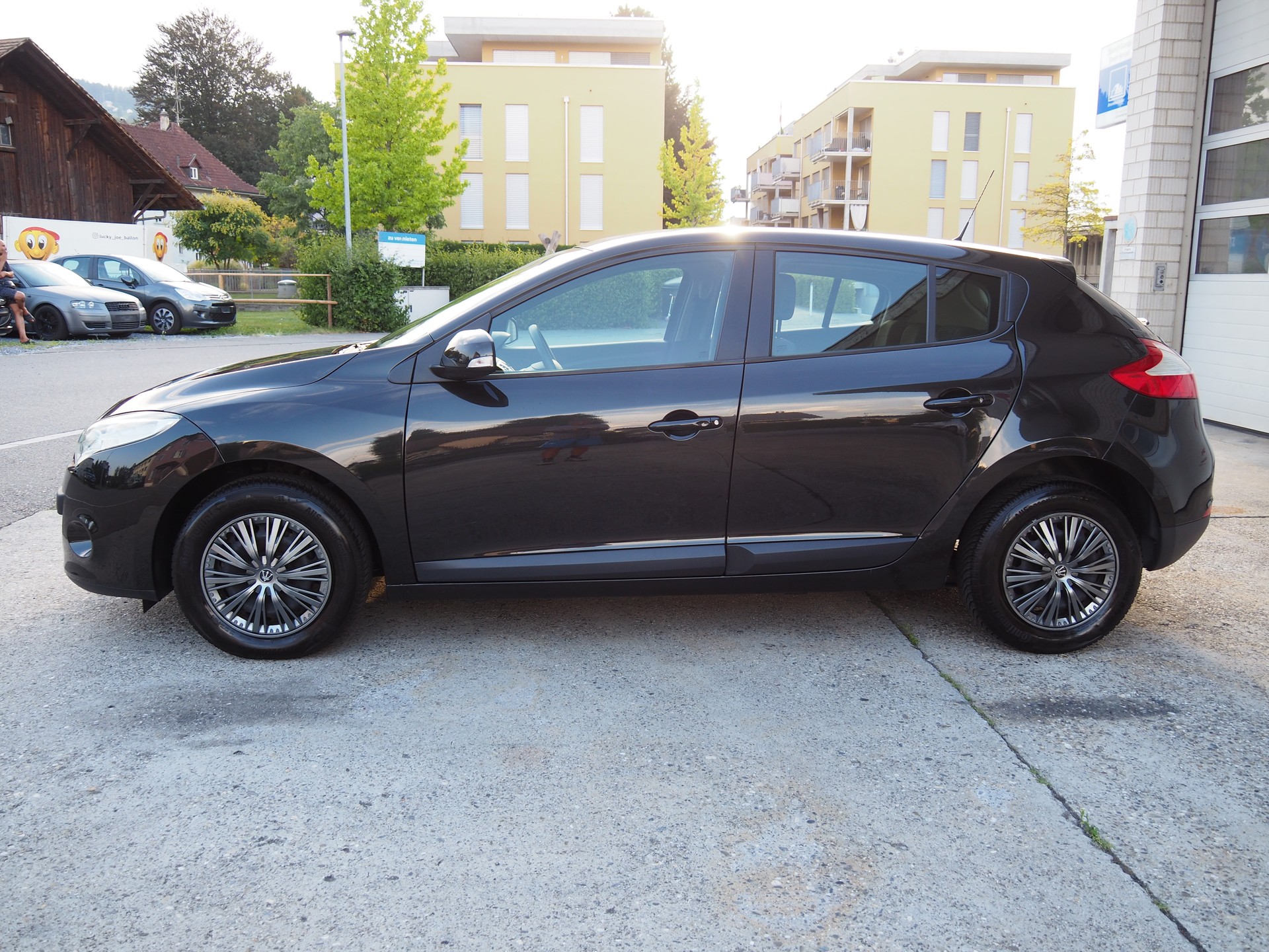 RENAULT Mégane 1.4 16V Turbo Privilège-image-1