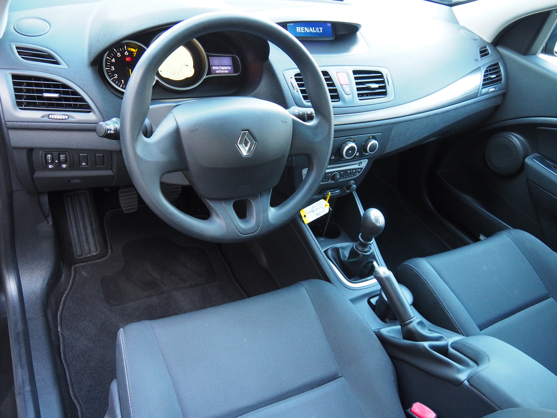 RENAULT Mégane 1.4 16V Turbo Privilège-image-10
