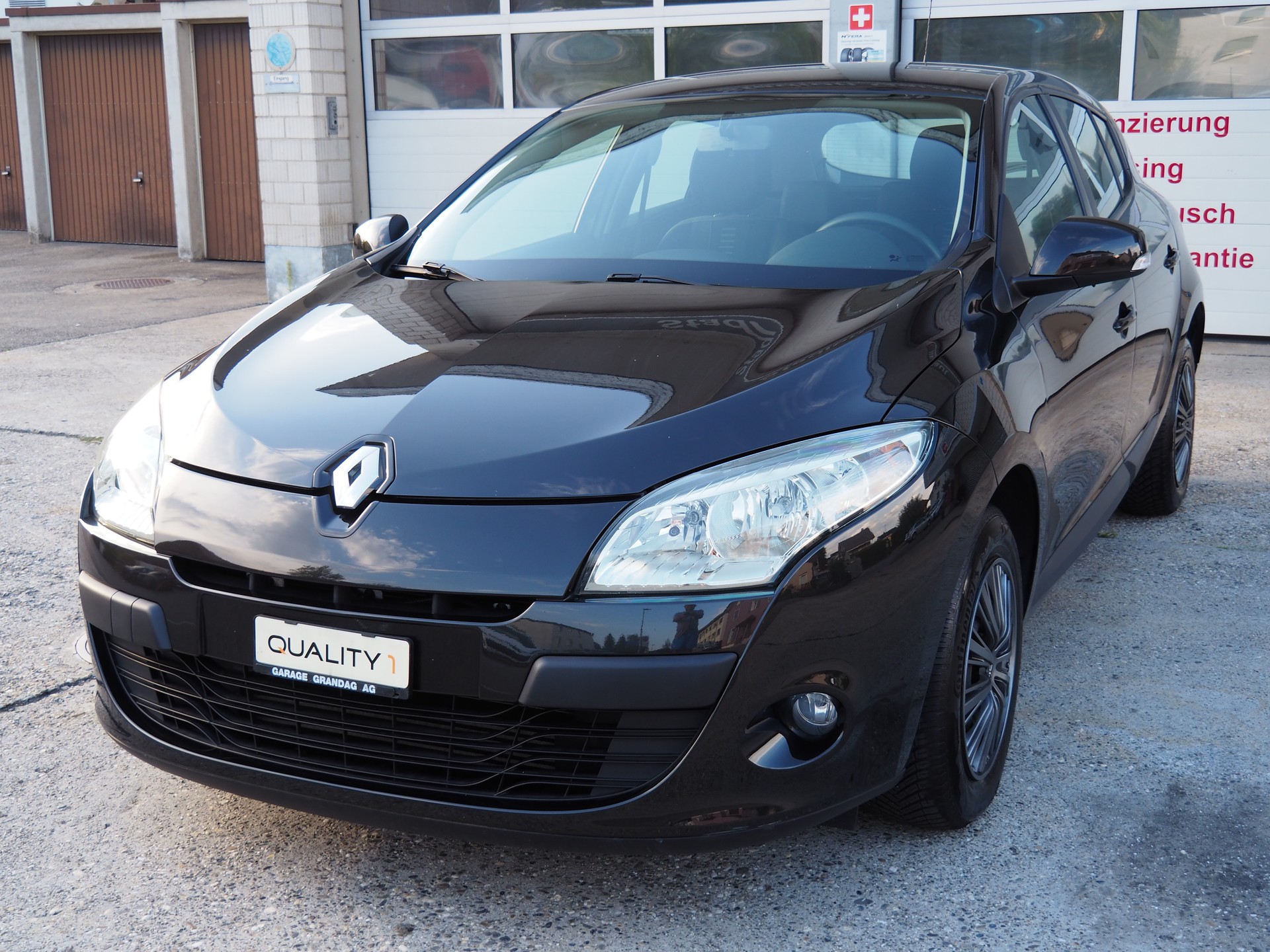 RENAULT Mégane 1.4 16V Turbo Privilège-image-2