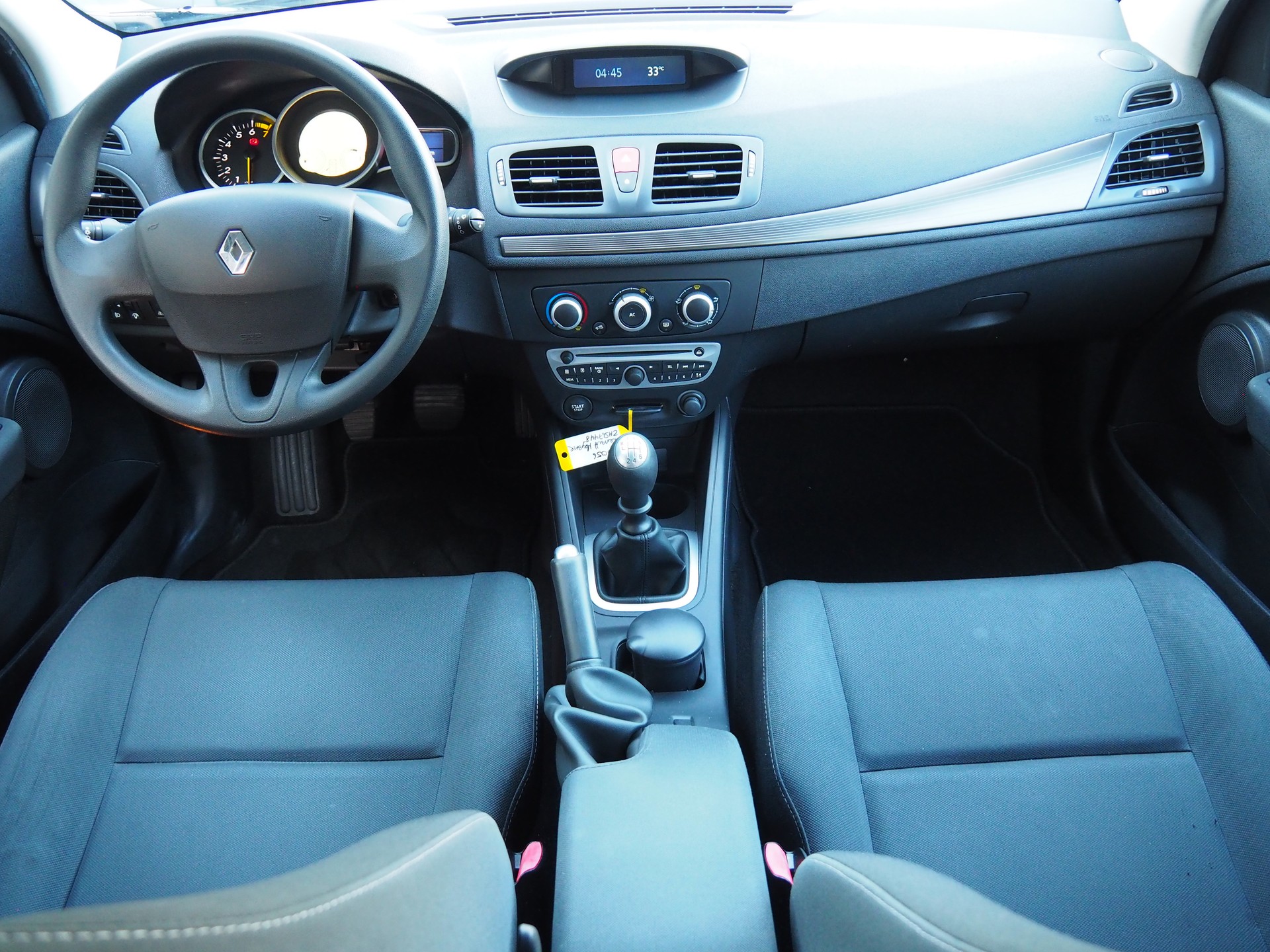 RENAULT Mégane 1.4 16V Turbo Privilège-image-9