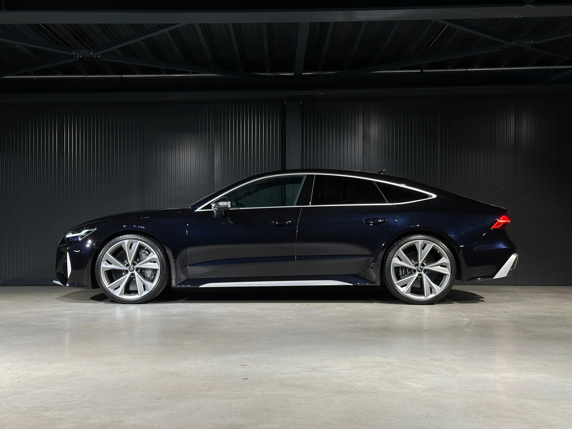 AUDI RS7 Sportback MHEV-image-8