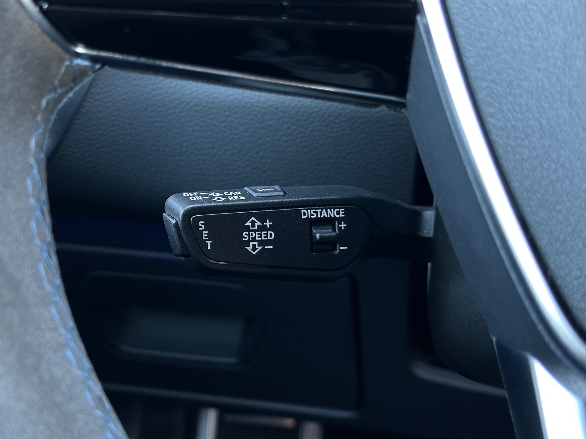 AUDI RS7 Sportback MHEV-image-23