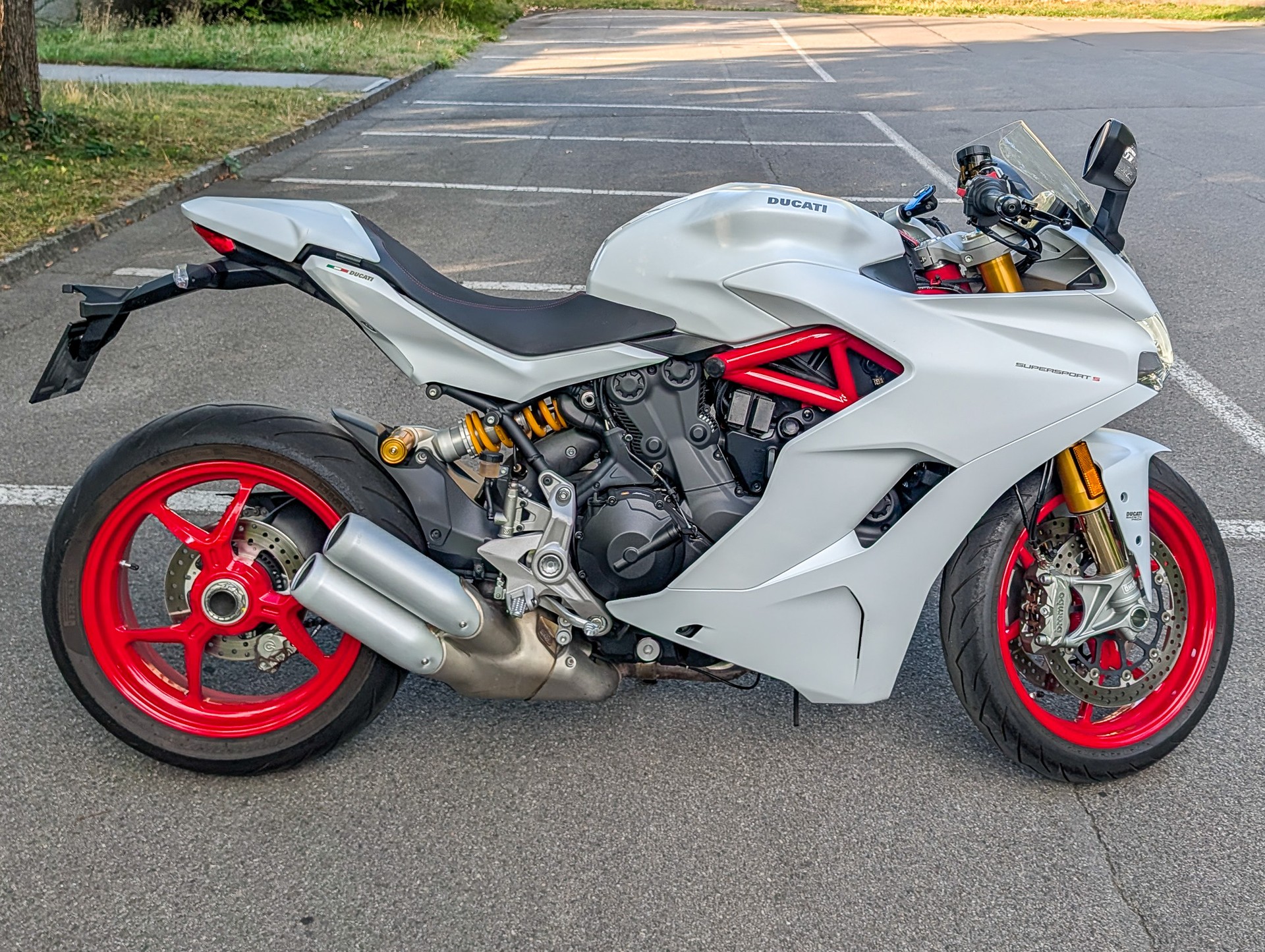 DUCATI 950 Supersport S-image-2