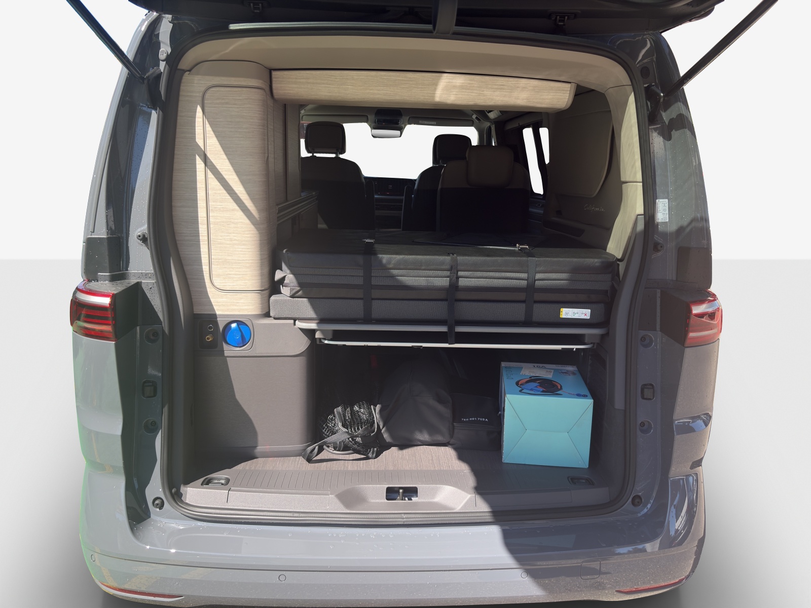 VW California 2.0 TDI Ocean Liberty-image-12