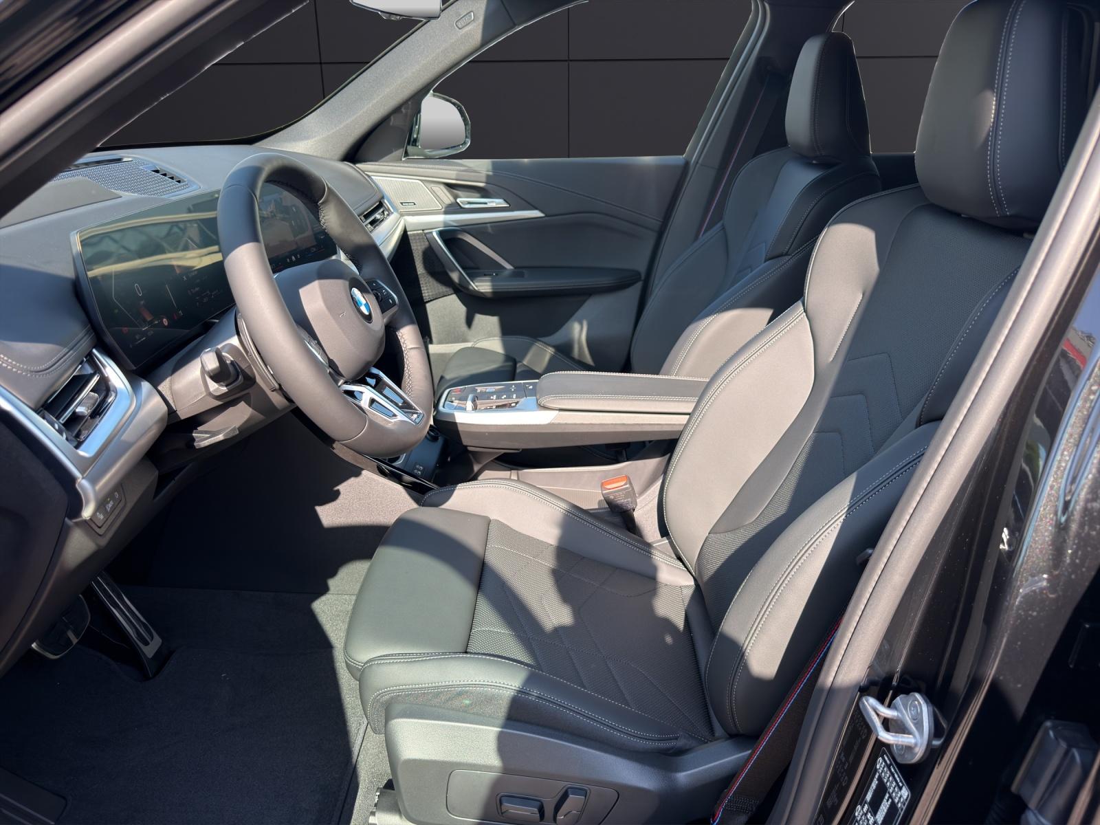BMW X1 23d xDrive paddles-showroom-element-1
