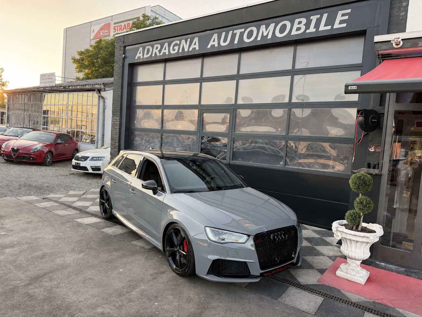 Car photo