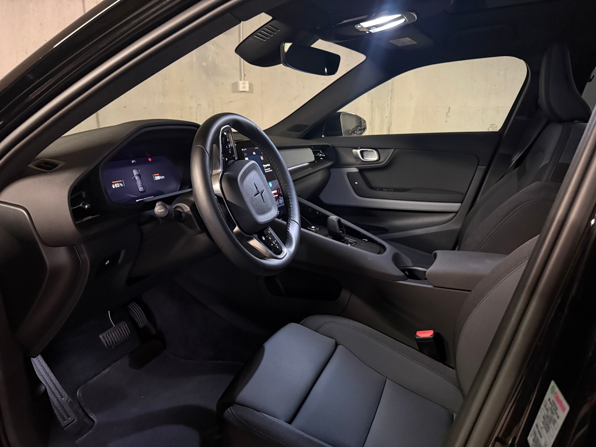 POLESTAR Polestar 2 Long Range Dual Plus Pack 82 kWh MY24-image-9
