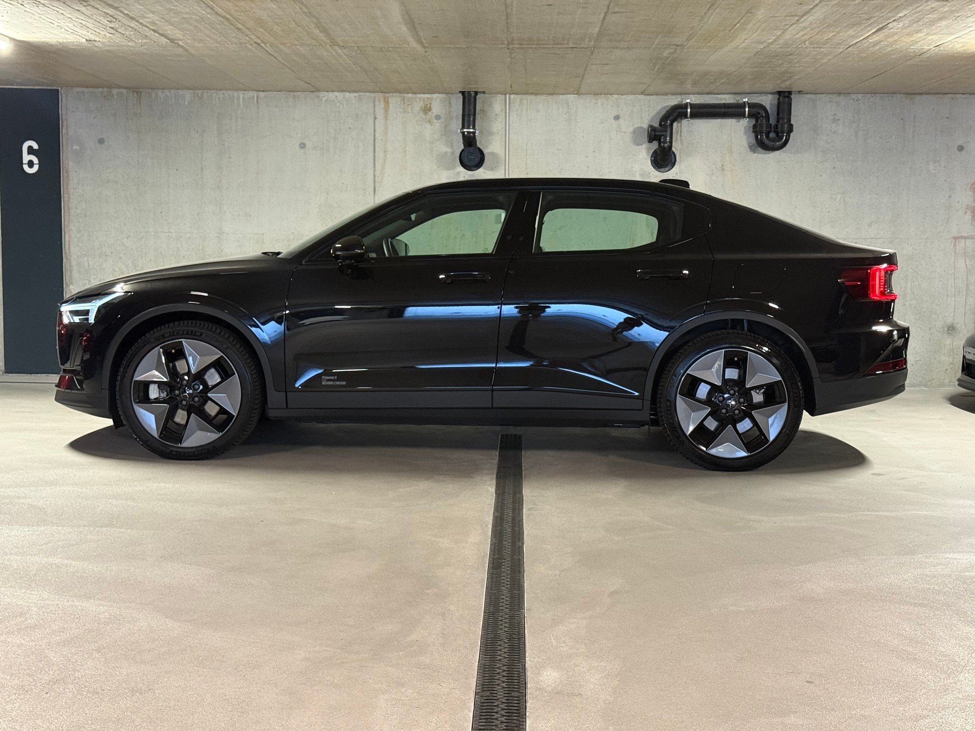 POLESTAR Polestar 2 Long Range Dual Plus Pack 82 kWh MY24-image-3
