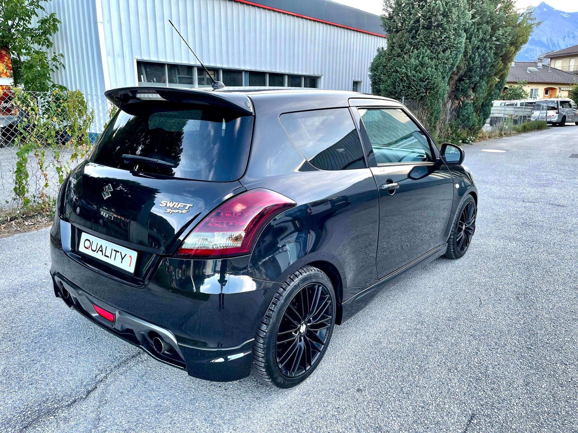 SUZUKI Swift 1.6i 16V Sport-image-18