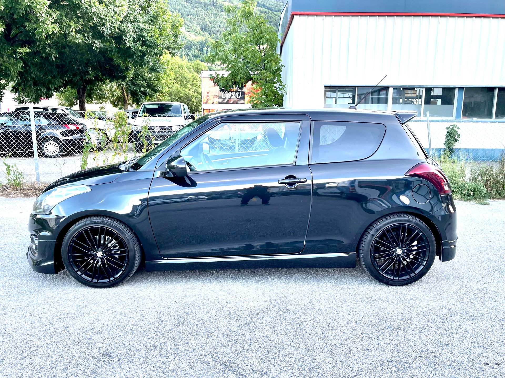 SUZUKI Swift 1.6i 16V Sport-showroom-element-3
