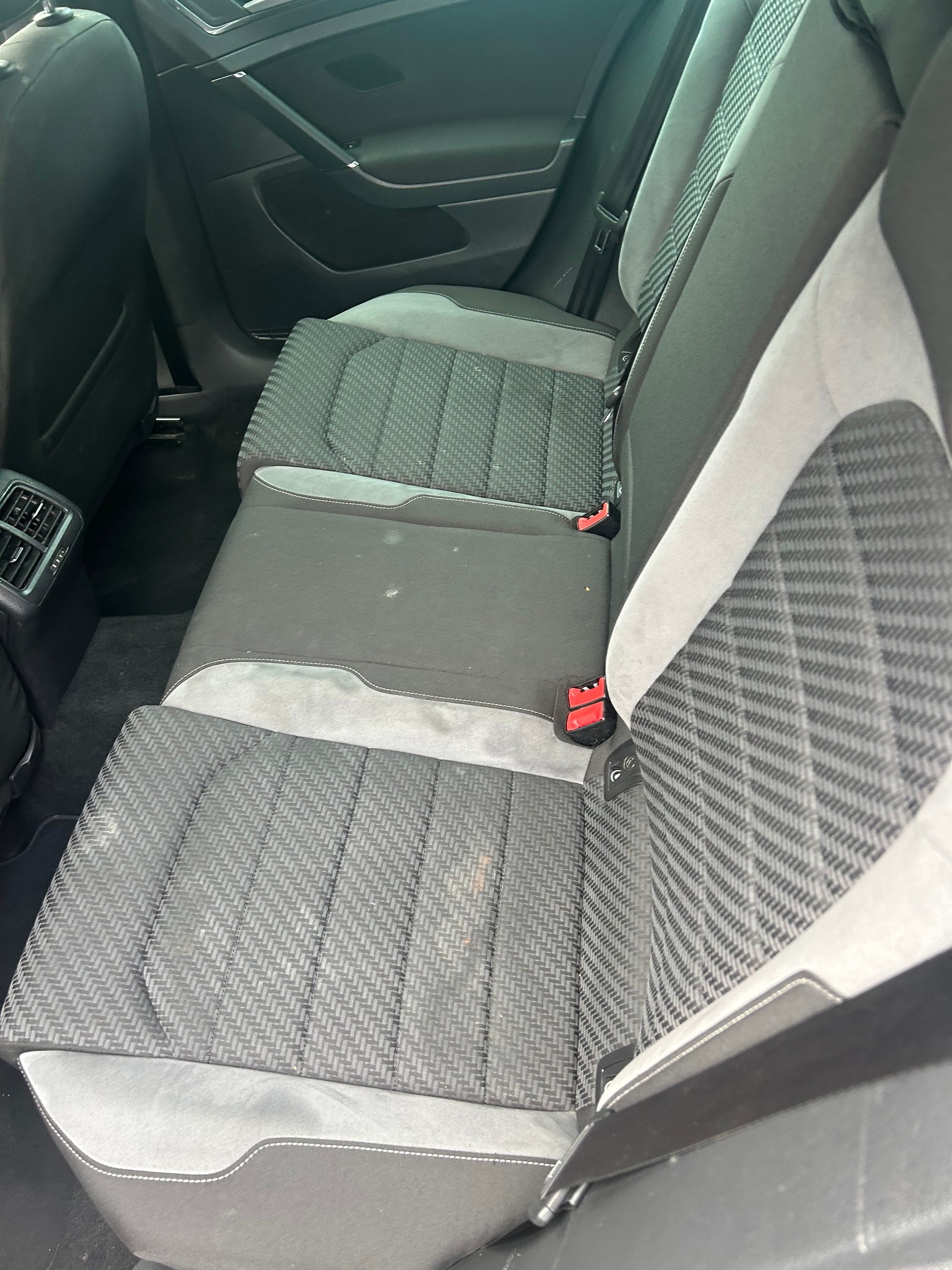 VW Golf 1.5 TSI EVO Highline DSG-image-12