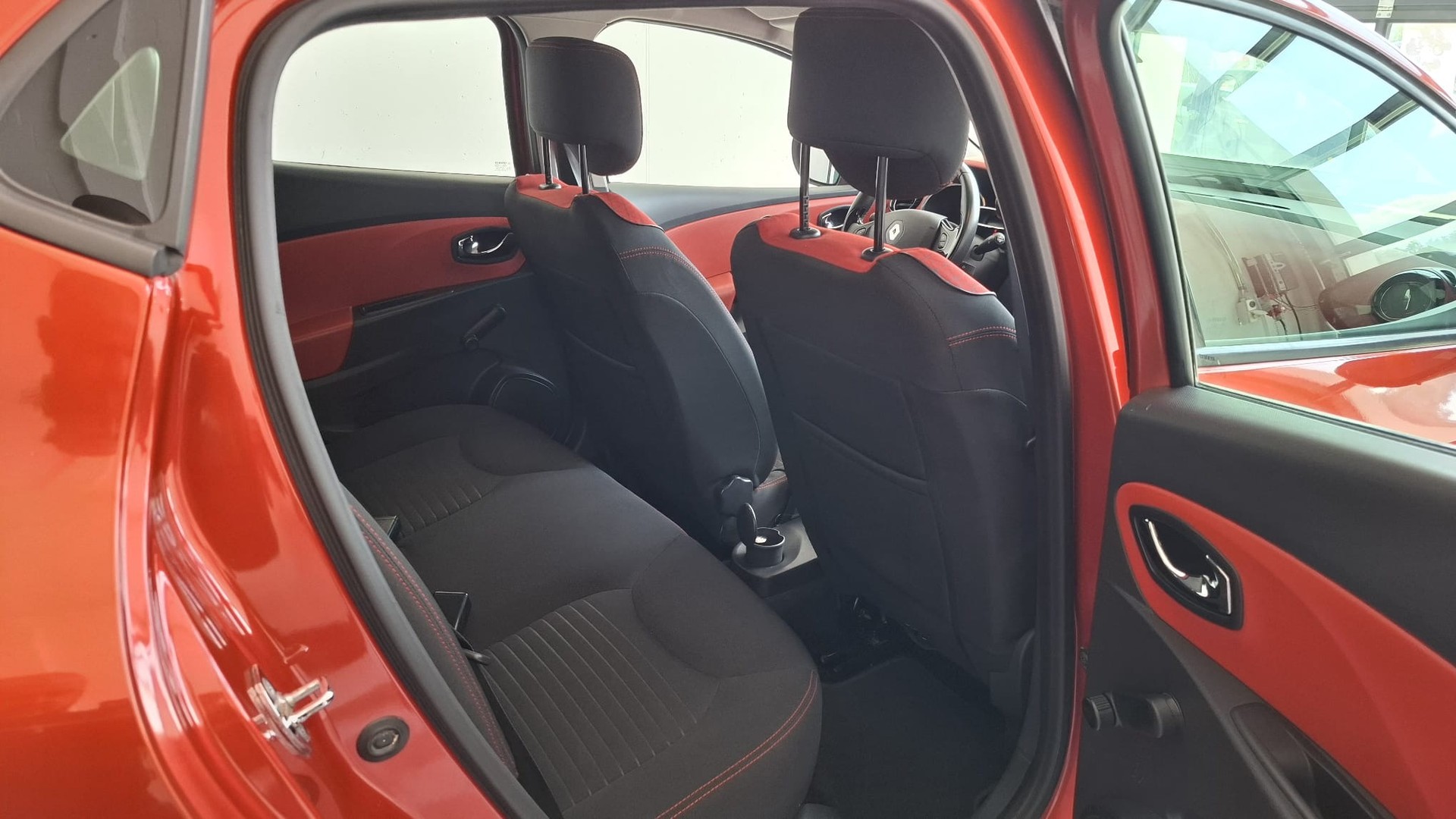 RENAULT Clio 1.5 dCi Dynamique-image-9