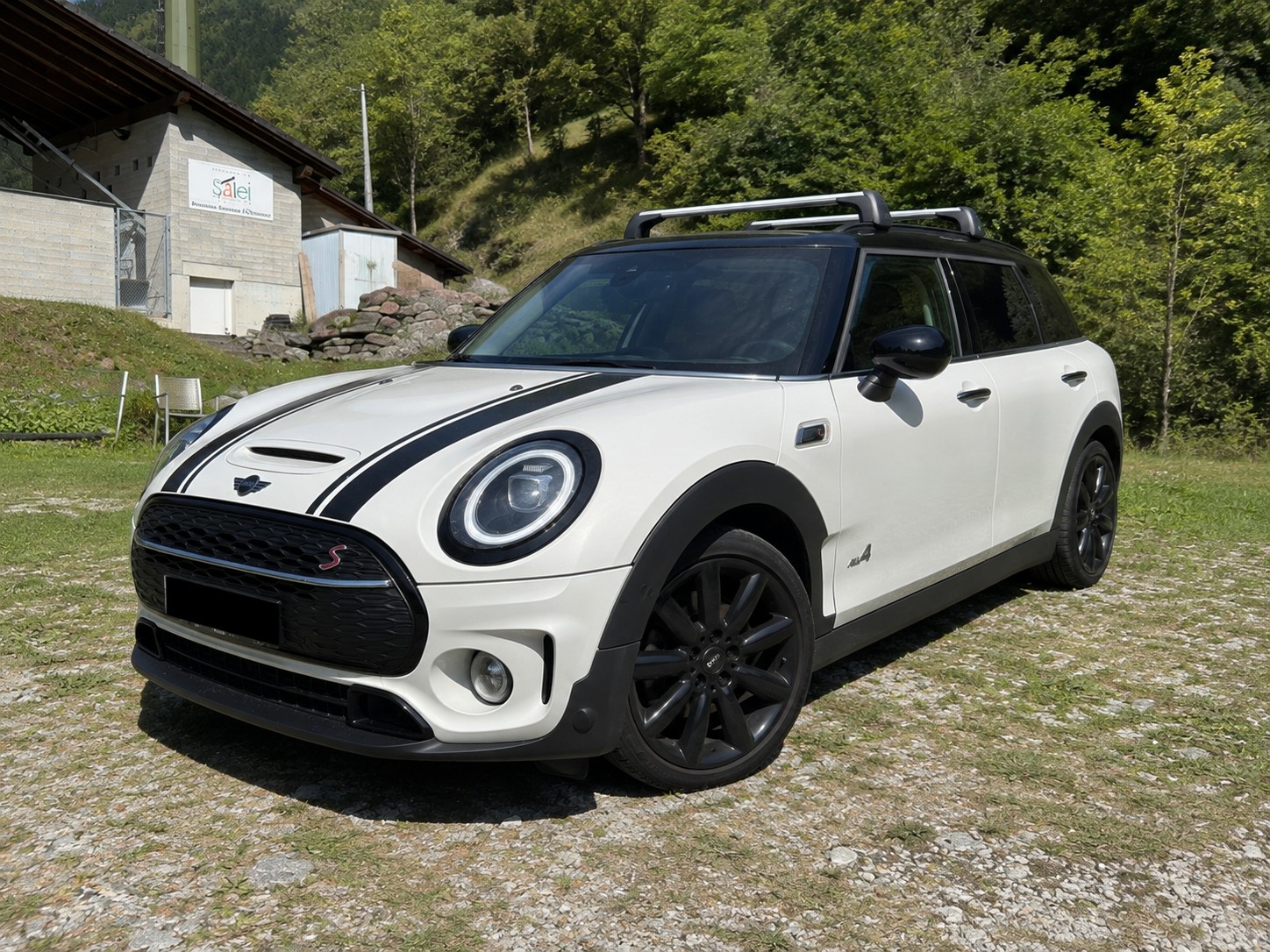 MINI Cooper S All4-image-5