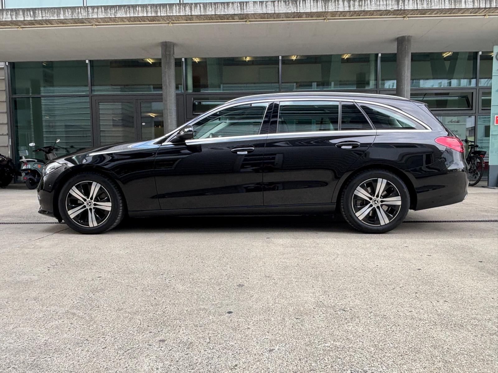 MERCEDES-BENZ C 220 d T 4Matic Avantgarde-image-1