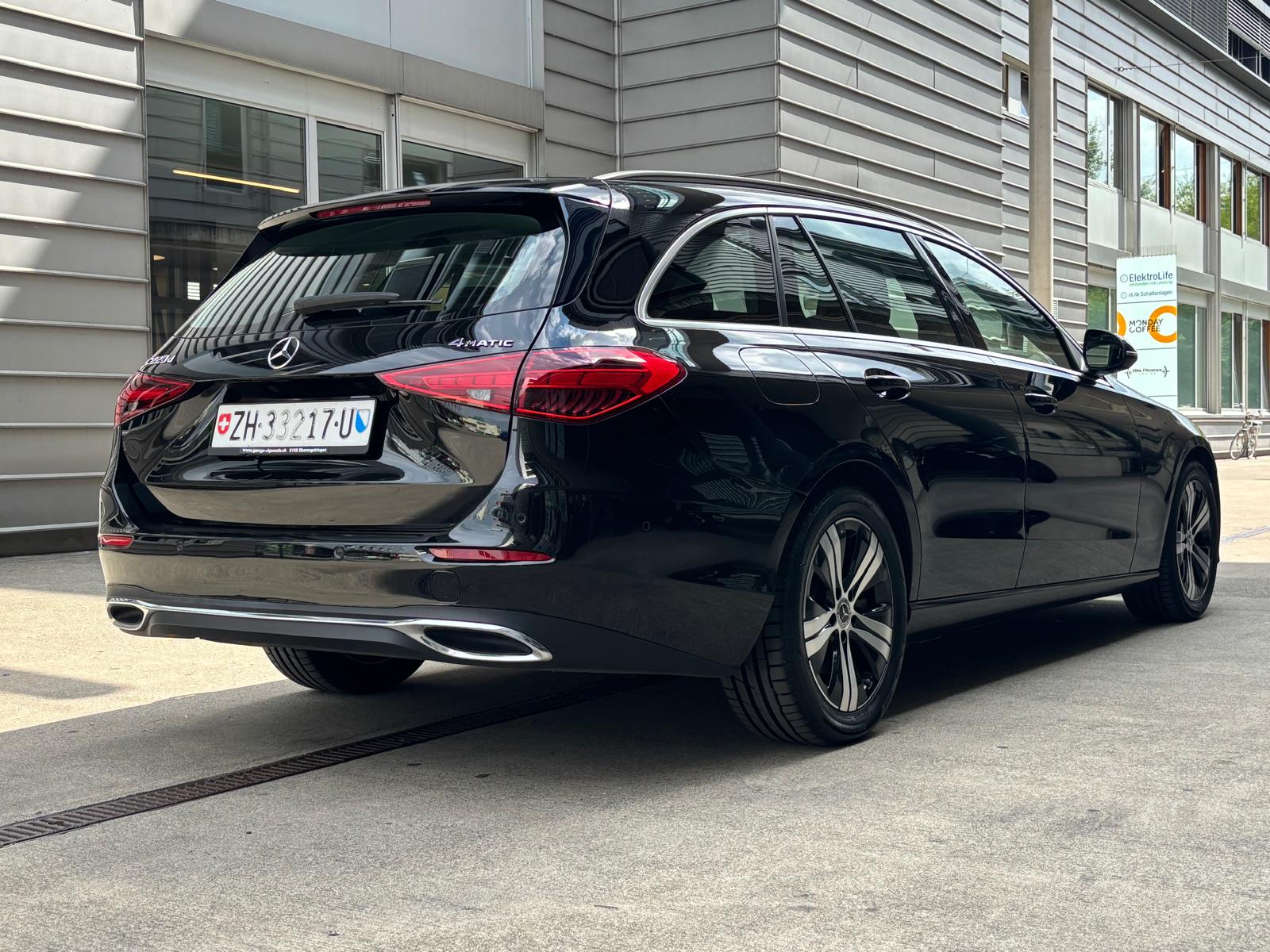 MERCEDES-BENZ C 220 d T 4Matic Avantgarde-image-4