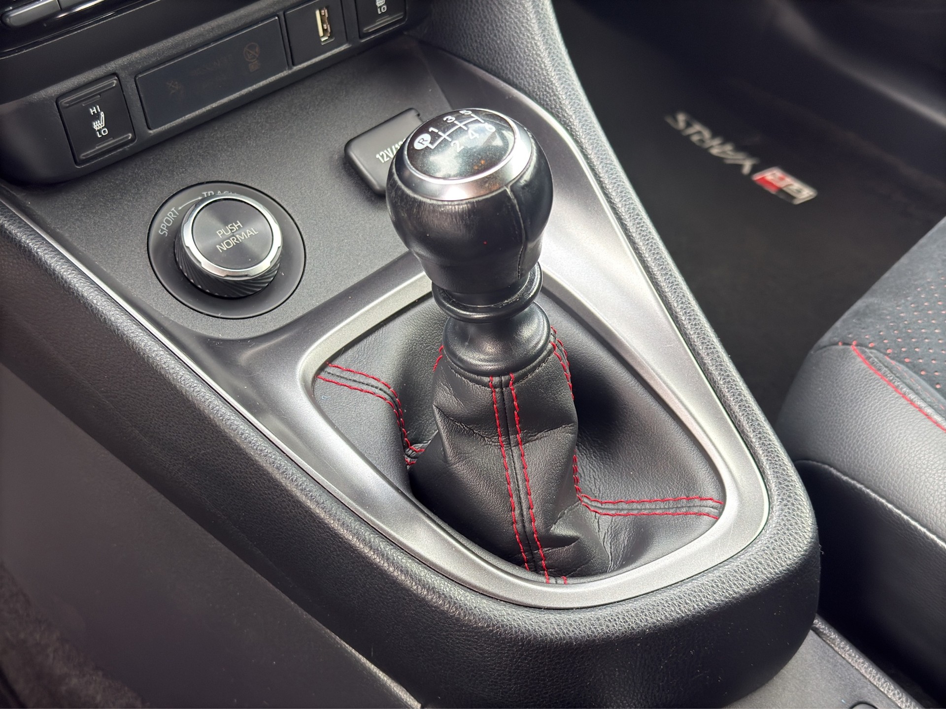 TOYOTA Yaris 1.6 GR Sport-image-19