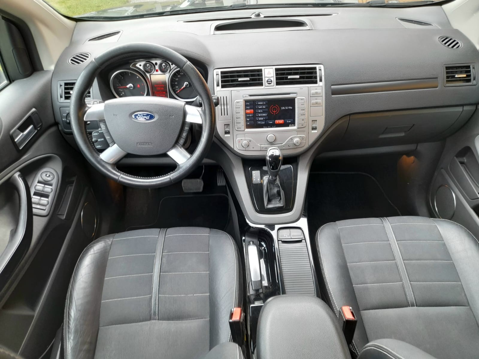 FORD Kuga 2.0 TDCi Titanium S 4WD PowerShift-image-7