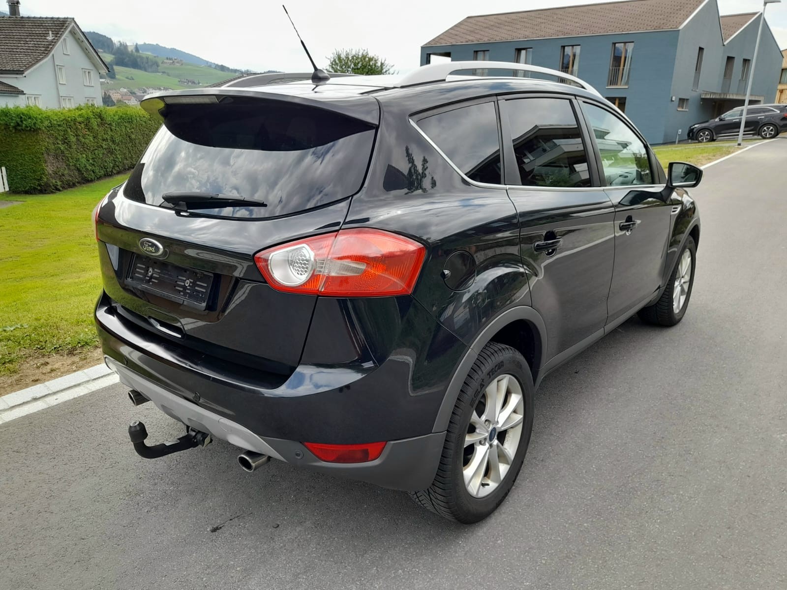 FORD Kuga 2.0 TDCi Titanium S 4WD PowerShift-image-2
