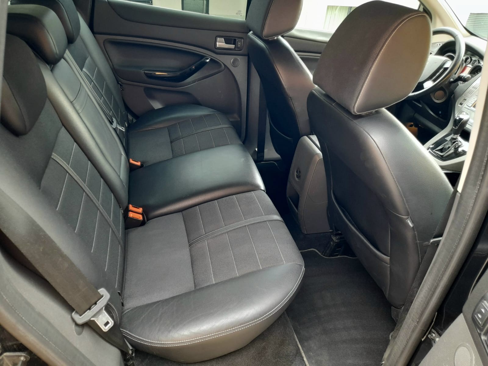 FORD Kuga 2.0 TDCi Titanium S 4WD PowerShift-image-10