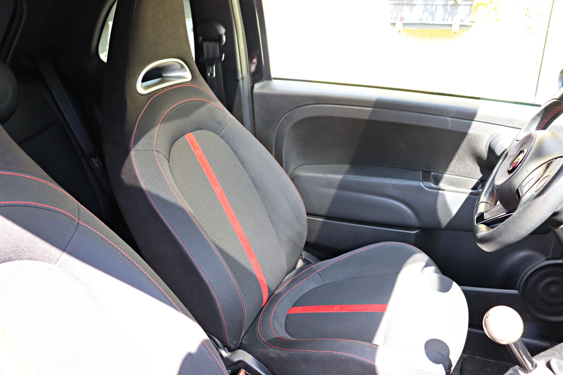 FIAT 500 1.4 16V Turbo Abarth 695 SS-image-10