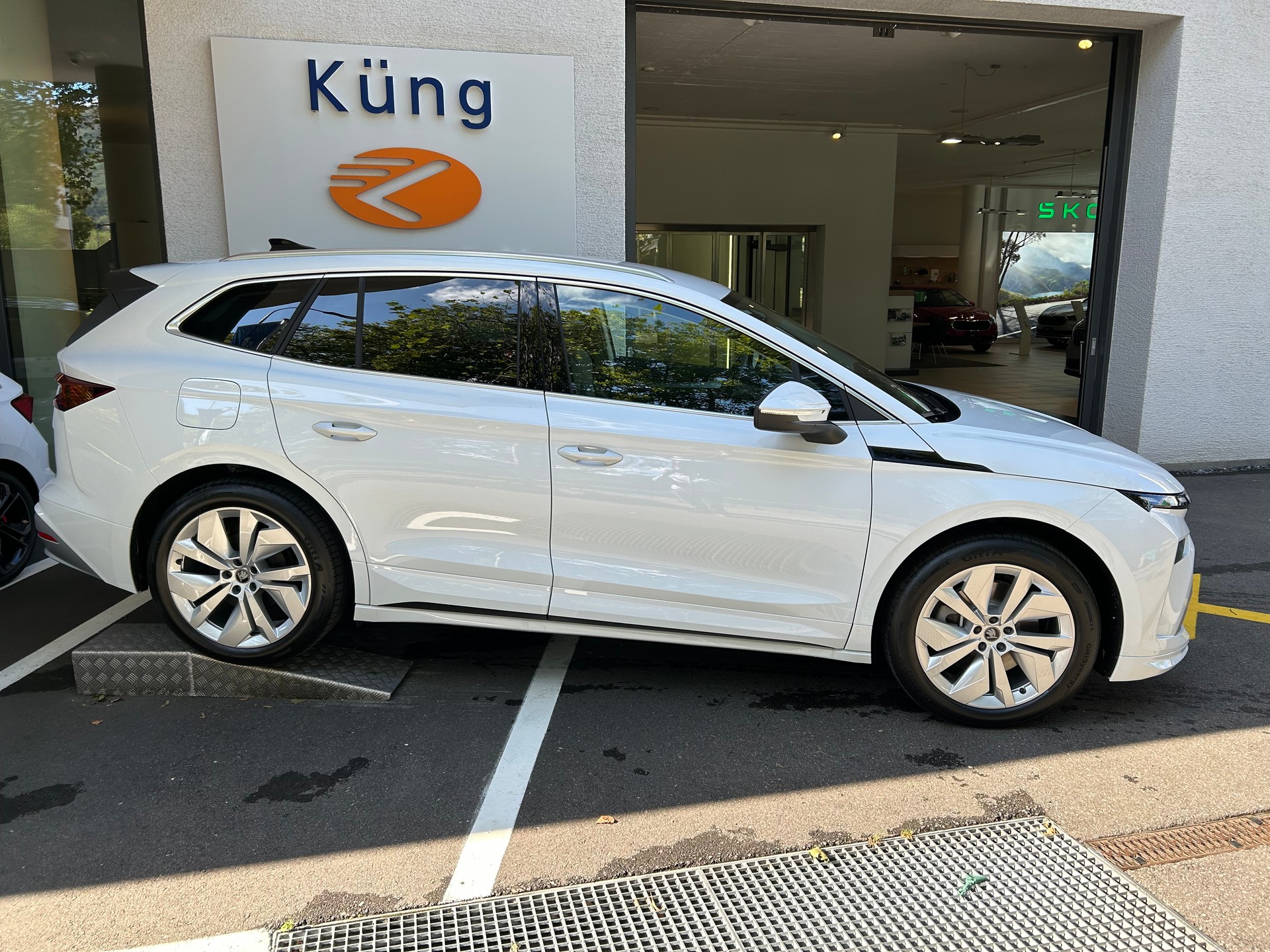 SKODA Enyaq 85x Dynamic 4x4-image-1