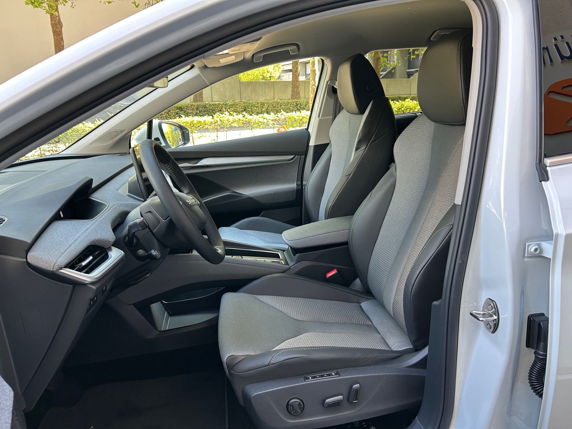 SKODA Enyaq 85x Dynamic 4x4-image-8