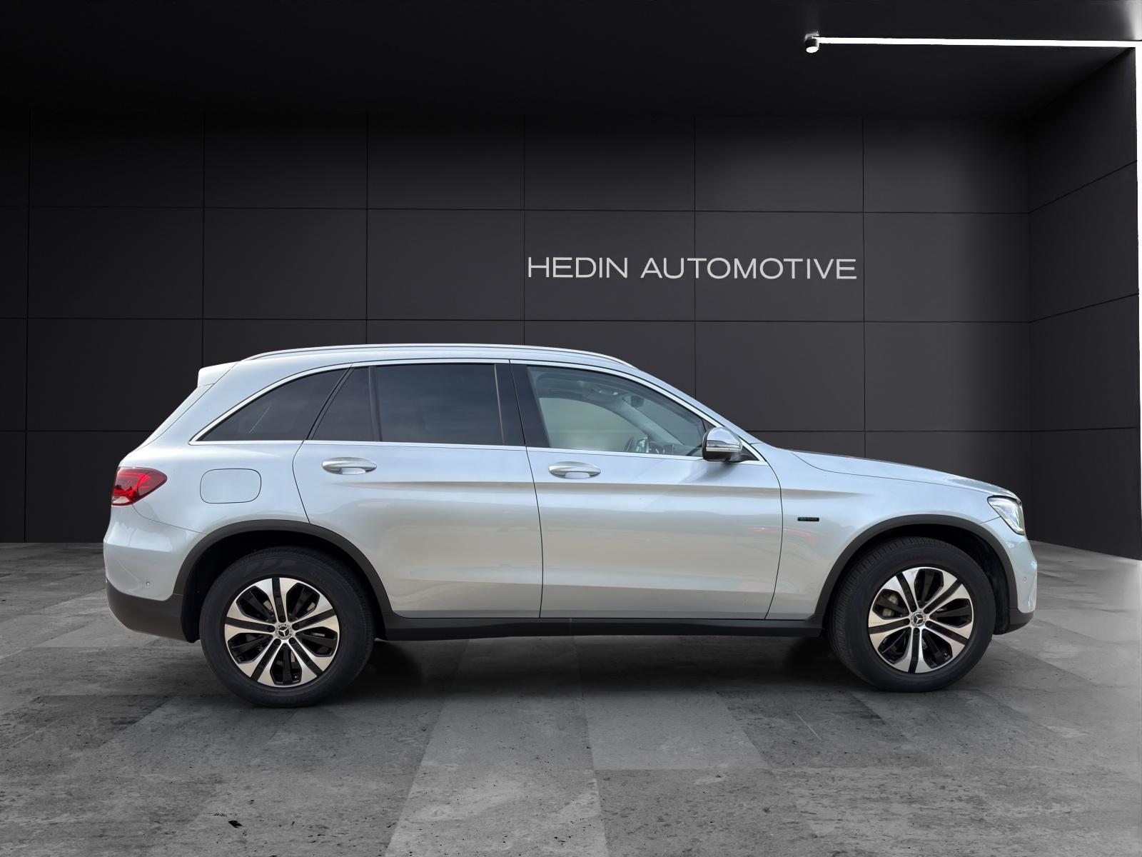 MERCEDES-BENZ GLC 300 e 4m-image-16