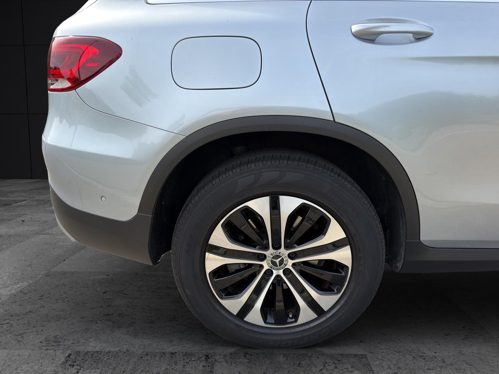 MERCEDES-BENZ GLC 300 e 4m-image-19