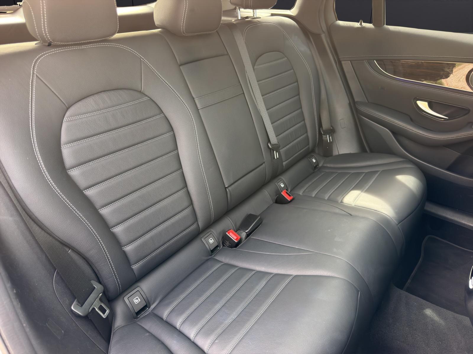 MERCEDES-BENZ GLC 300 e 4m-image-13