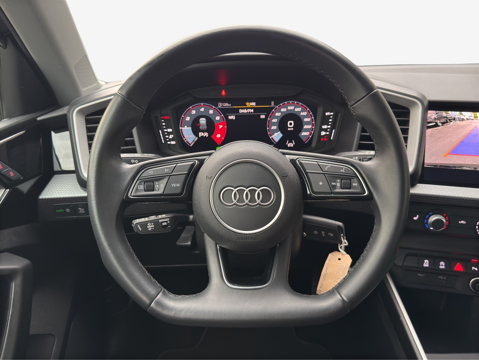 AUDI A1 allstreet 30 TFSI Attraction S-tronic-image-9