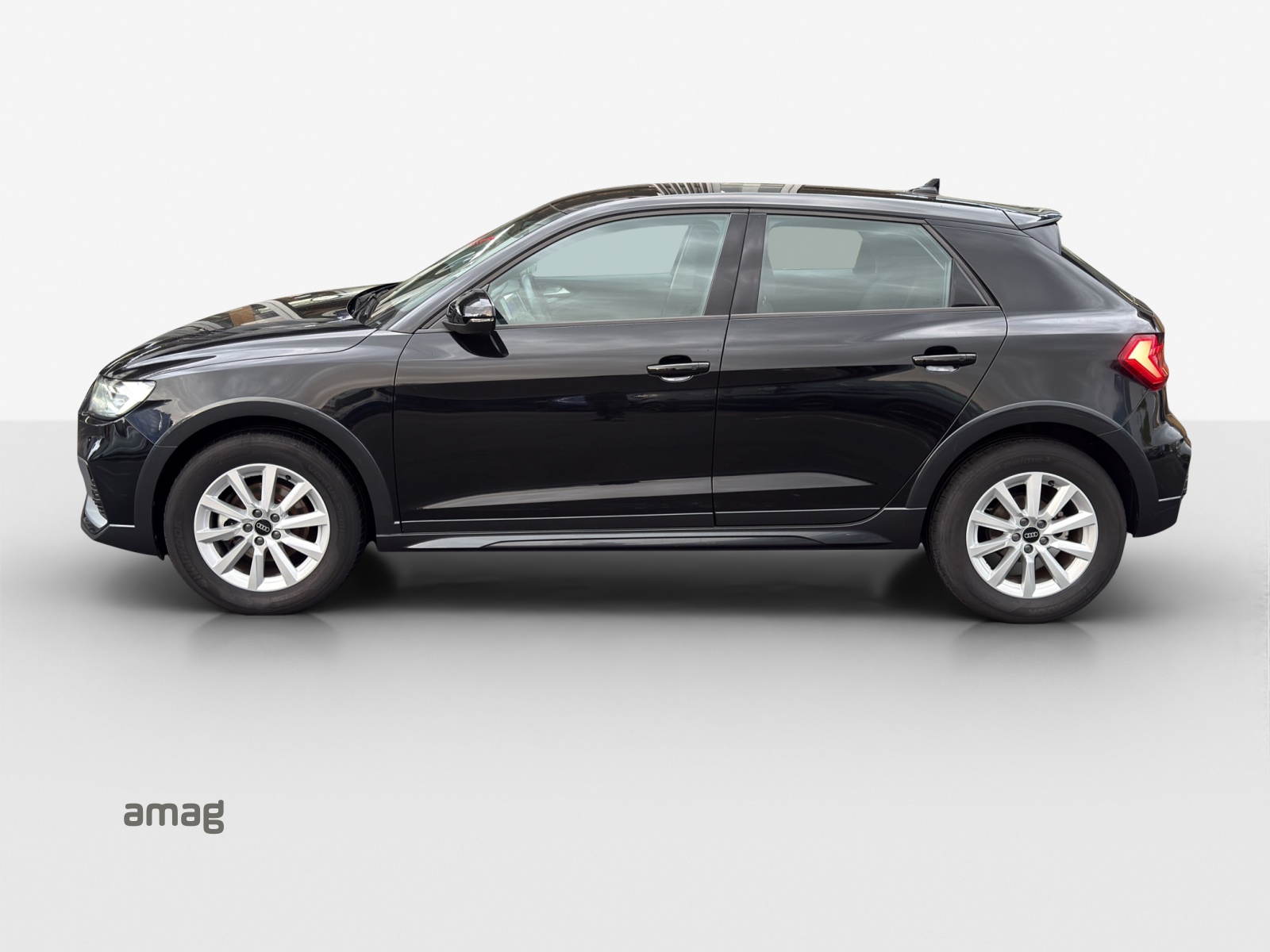 AUDI A1 allstreet 30 TFSI Attraction S-tronic-image-1
