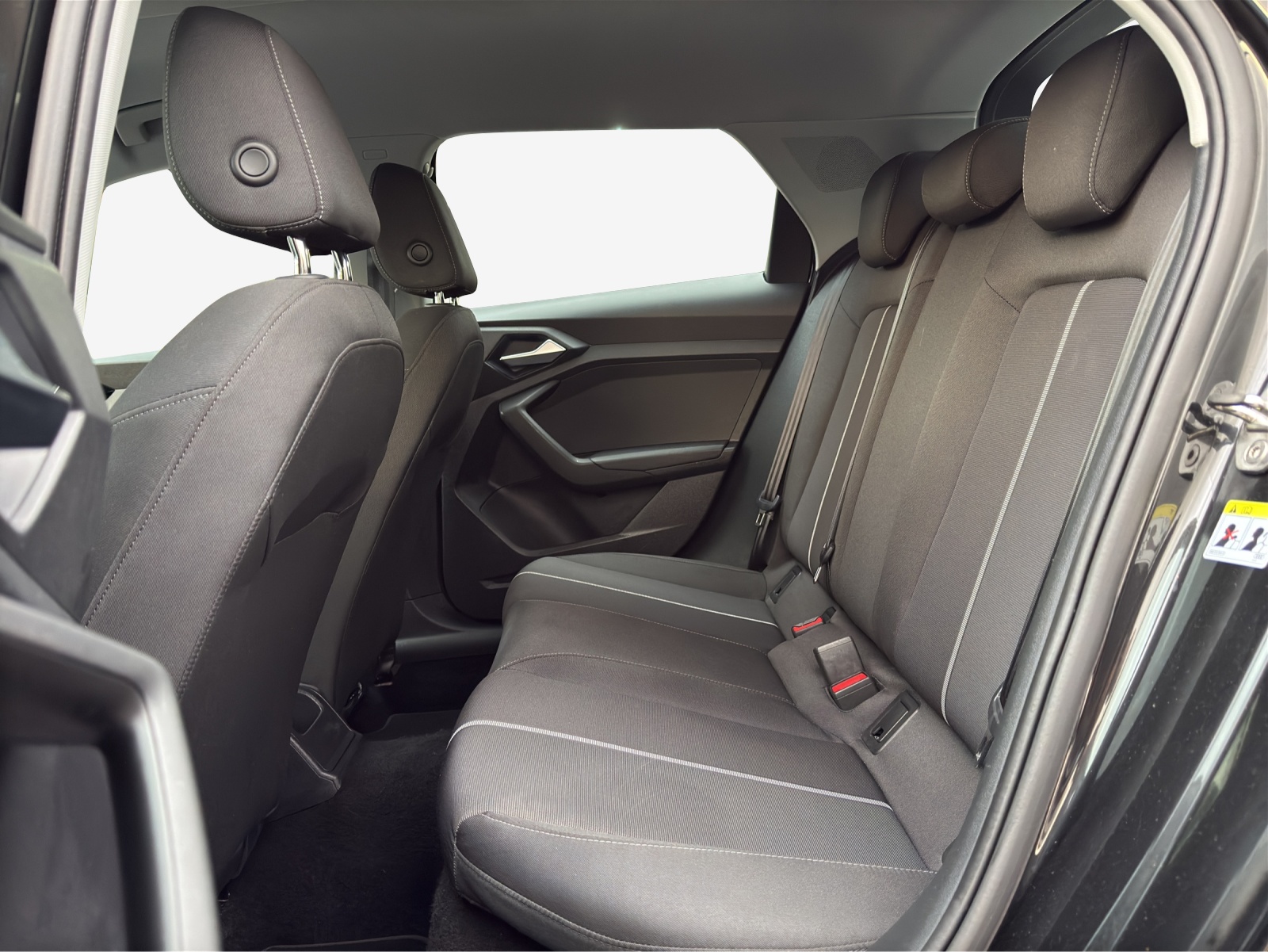 AUDI A1 allstreet 30 TFSI Attraction S-tronic-image-11