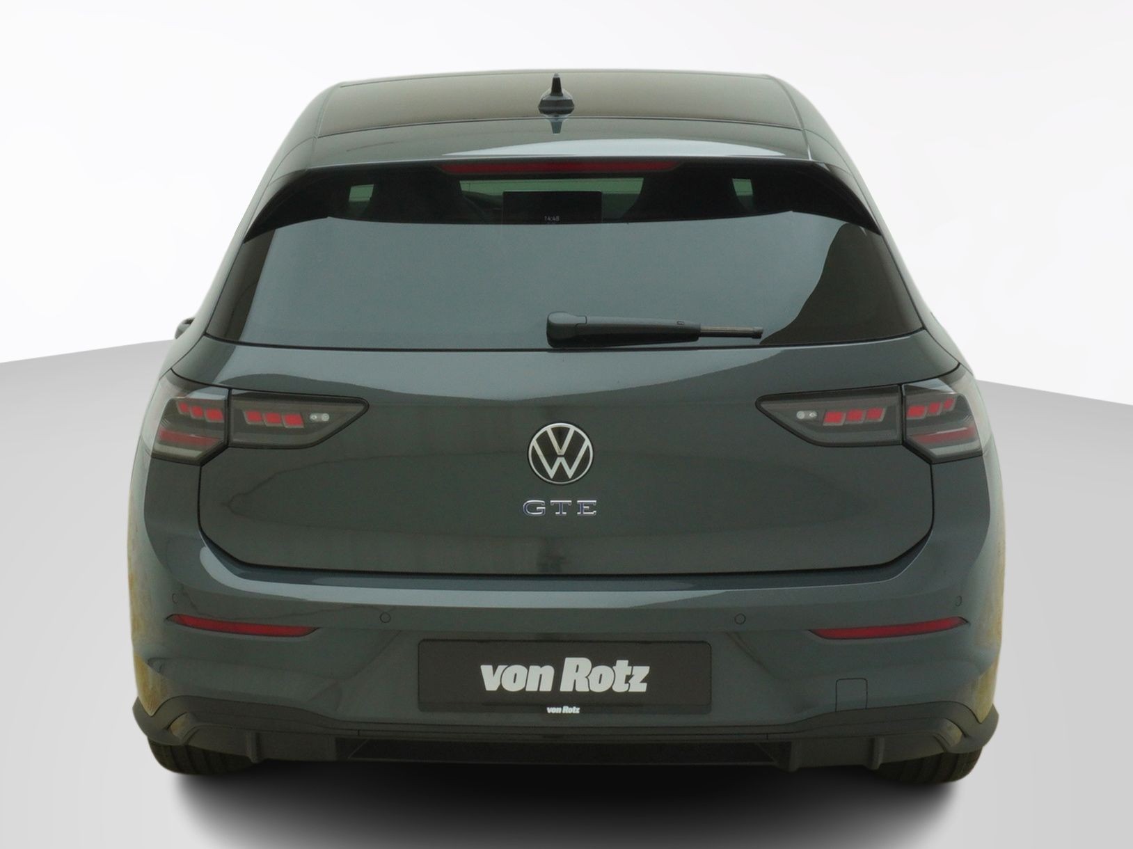 VW Golf VIII 1.5 TSI Plug-in-Hybrid GTE DSG-image-2
