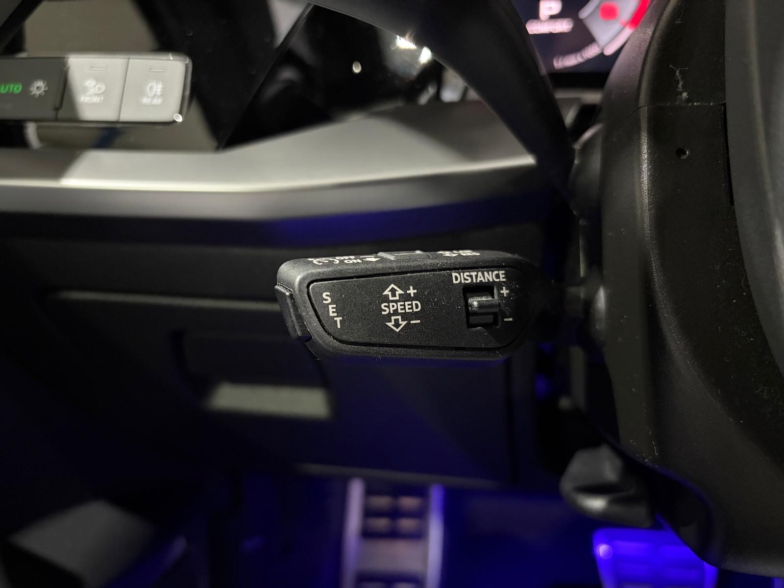 AUDI A3 Sportback 35 TFSI S line**Matrix,Gratisservice,CH Auslieferung,Tempomat ACC,Rückfahrtkamera,Frisch ab MFK**-image-12