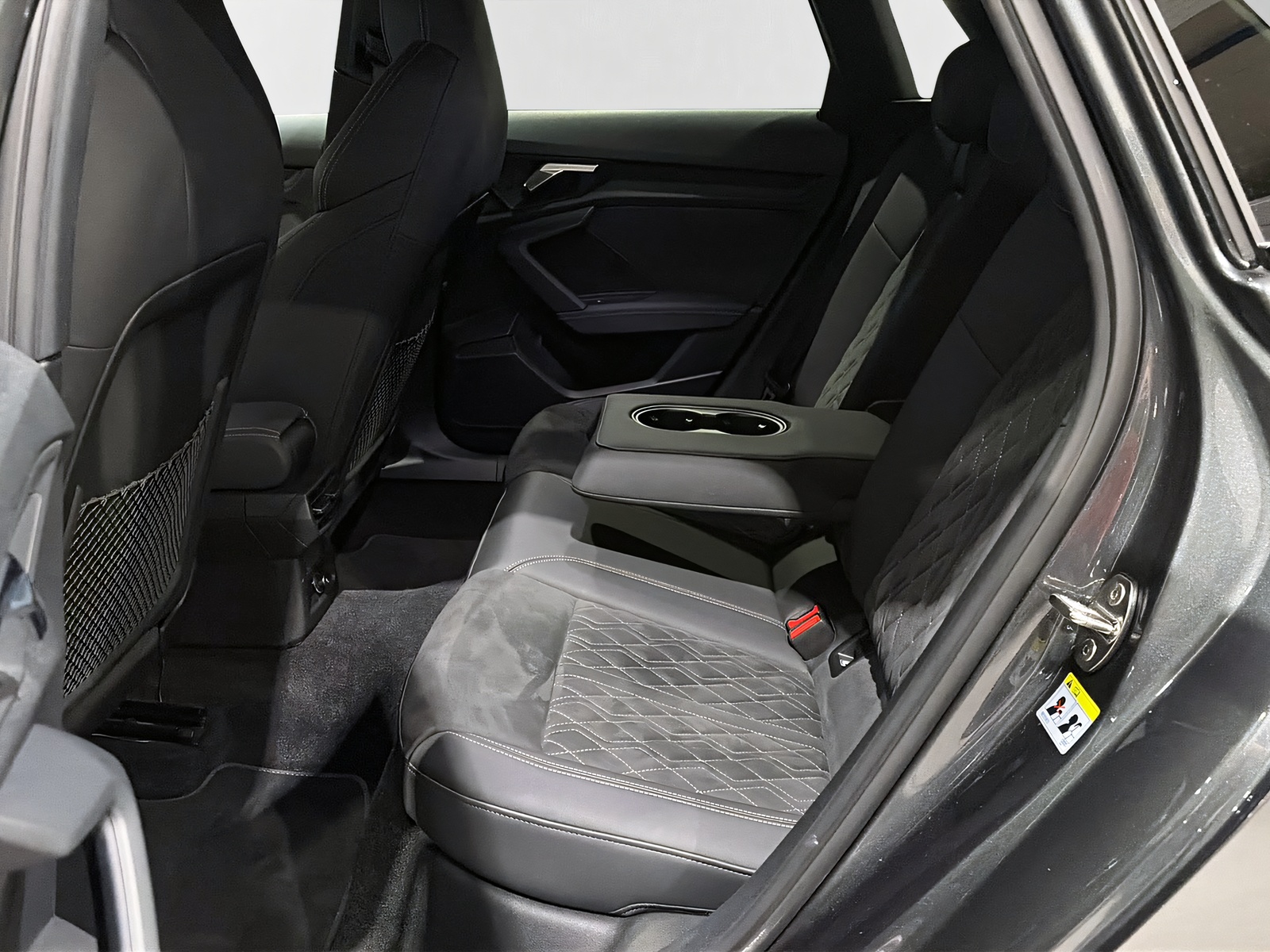 AUDI A3 Sportback 35 TFSI S line**Matrix,Gratisservice,CH Auslieferung,Tempomat ACC,Rückfahrtkamera,Frisch ab MFK**-image-8