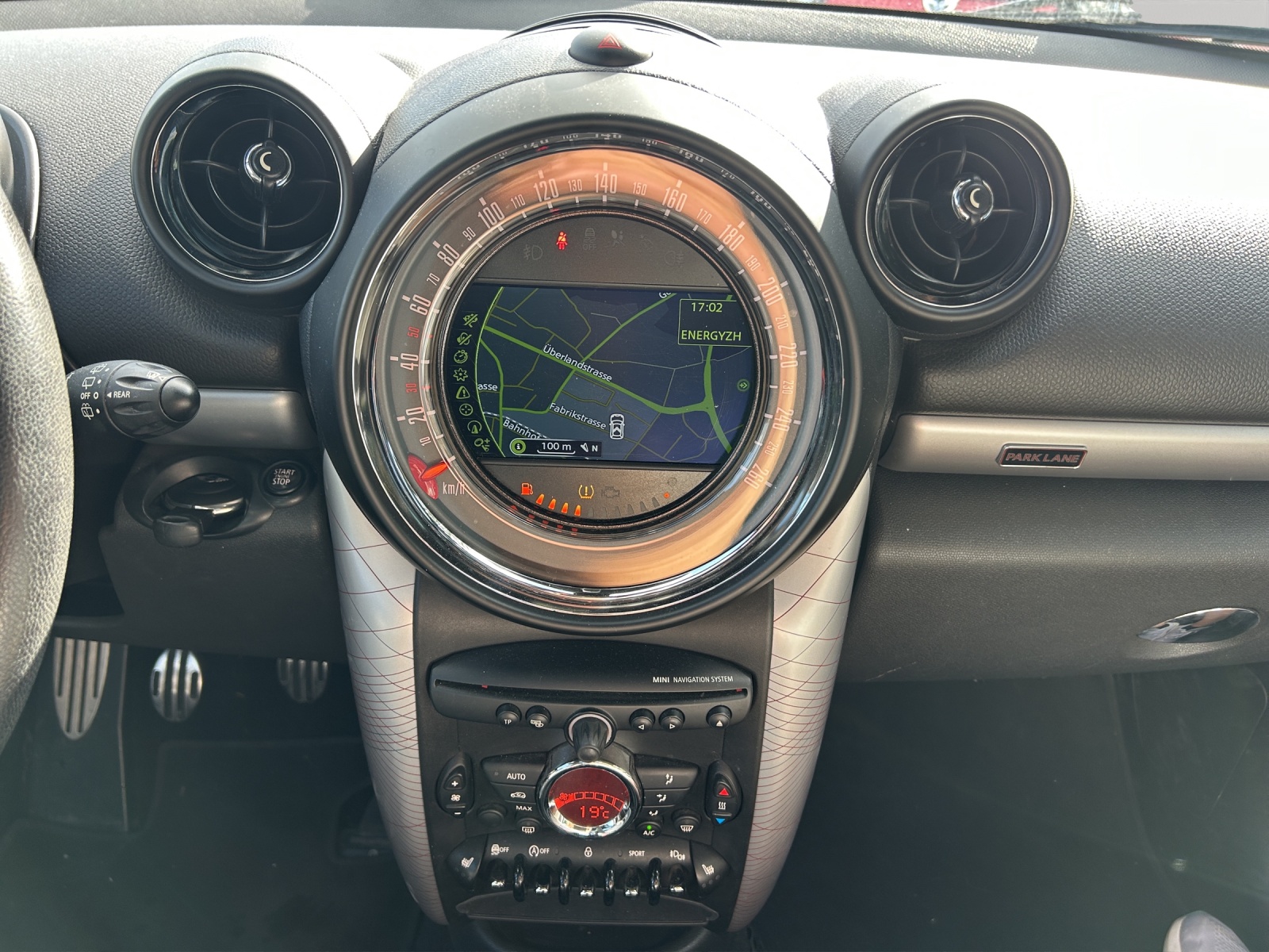 MINI Countryman Cooper S ALL4-image-10