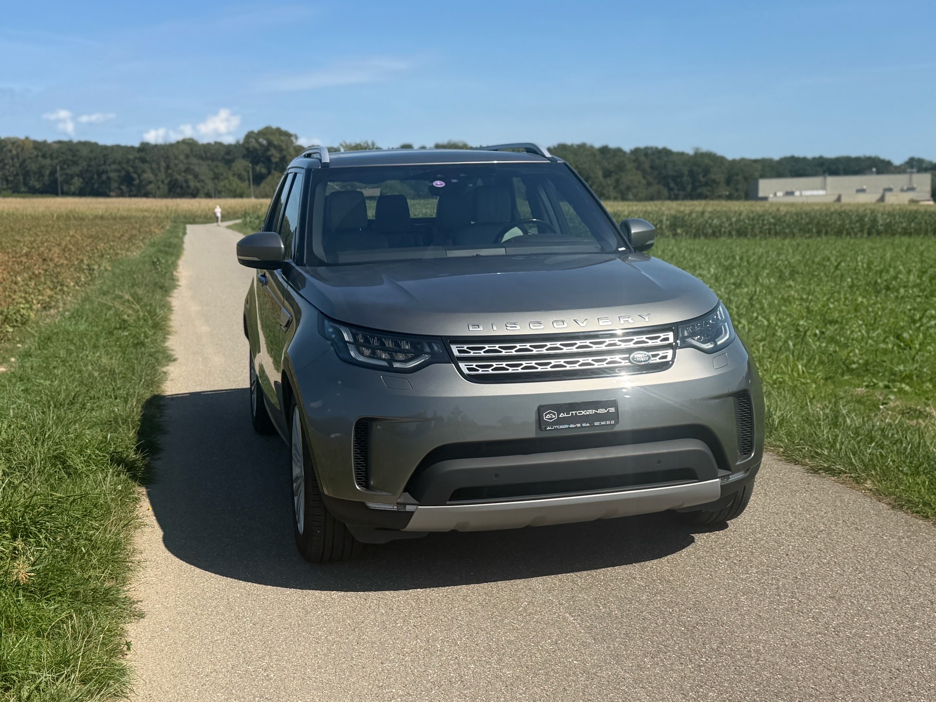 LAND ROVER Discovery 3.0 Si6 HSE Luxury Automatic-image-2