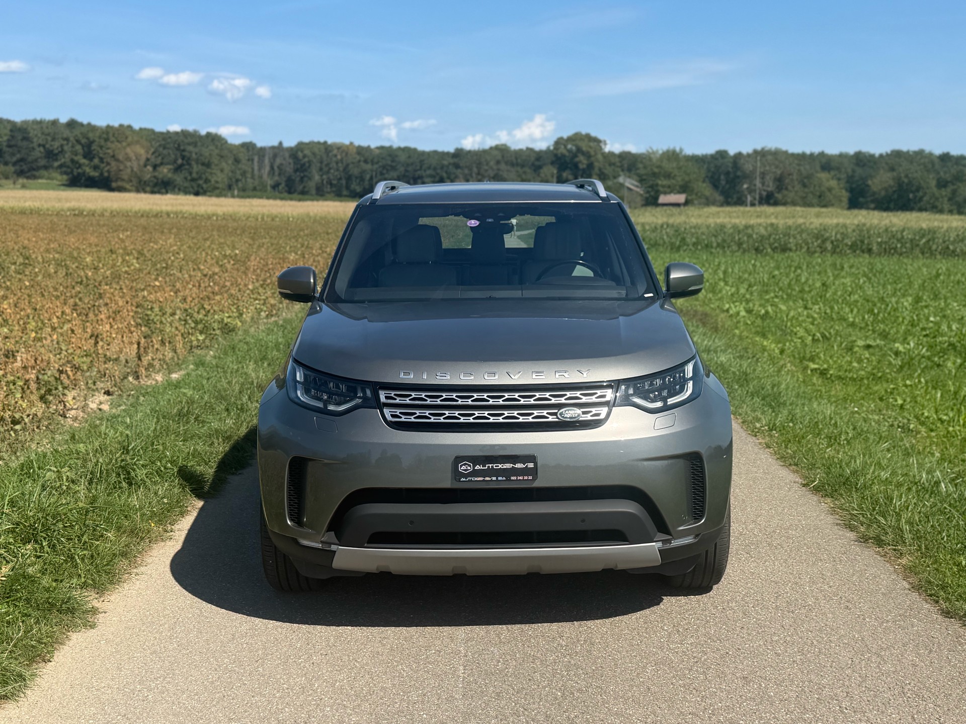 LAND ROVER Discovery 3.0 Si6 HSE Luxury Automatic-image-1