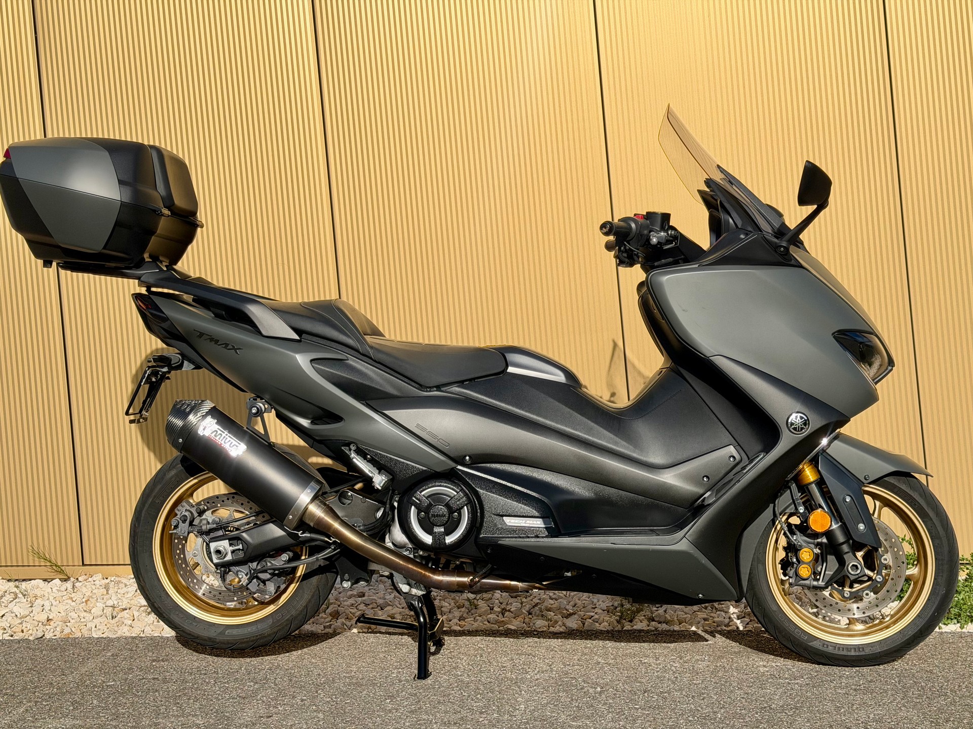 YAMAHA T-MAX Tech-Max XP 560-showroom-element-3
