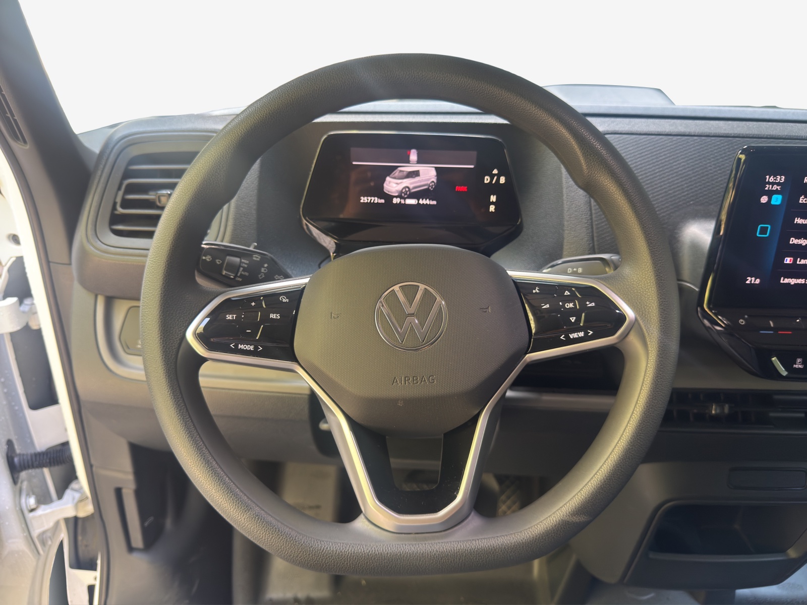 VW ID. Buzz Cargo-image-10