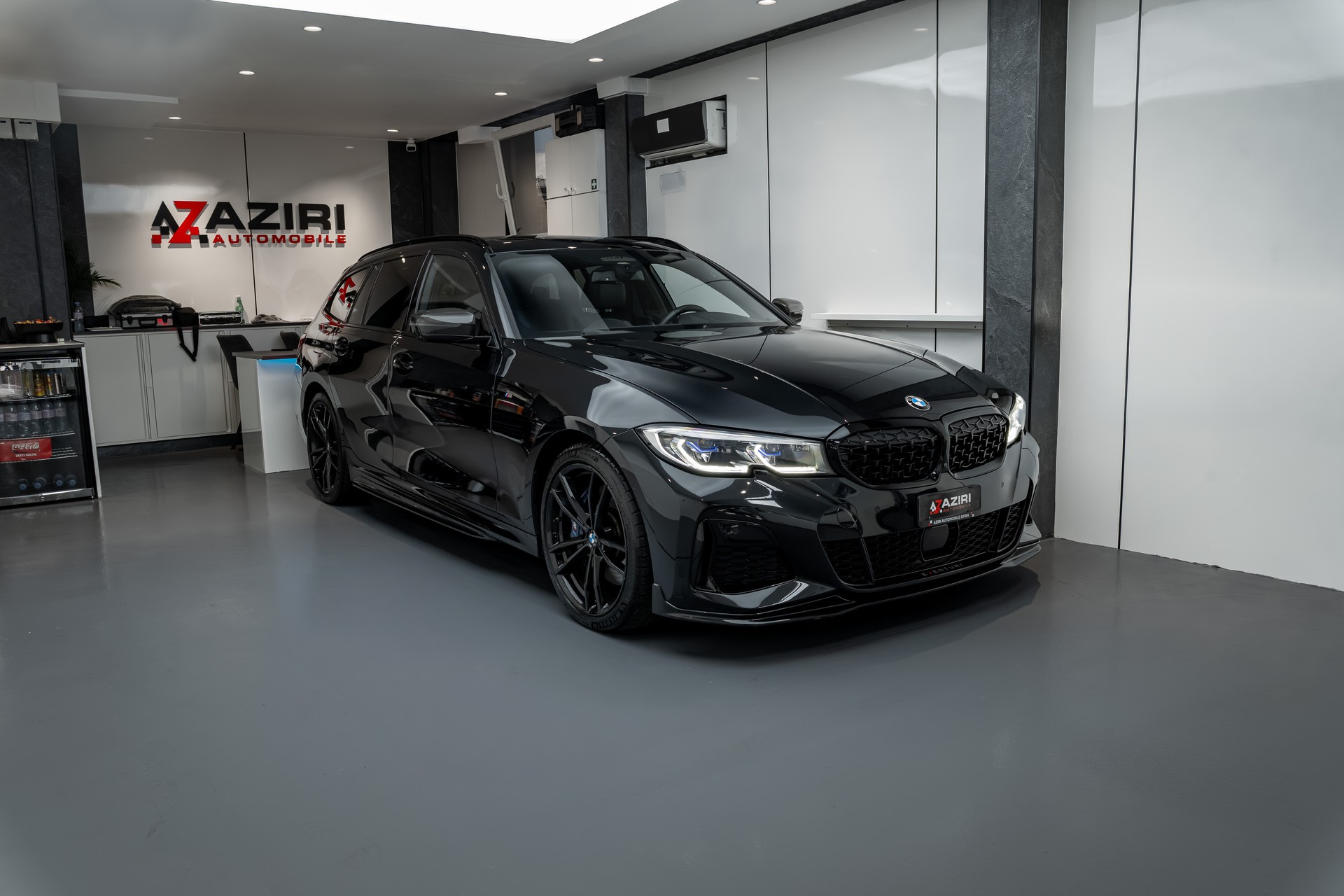BMW M340i xDrive 48V Touring Steptronic-image-2