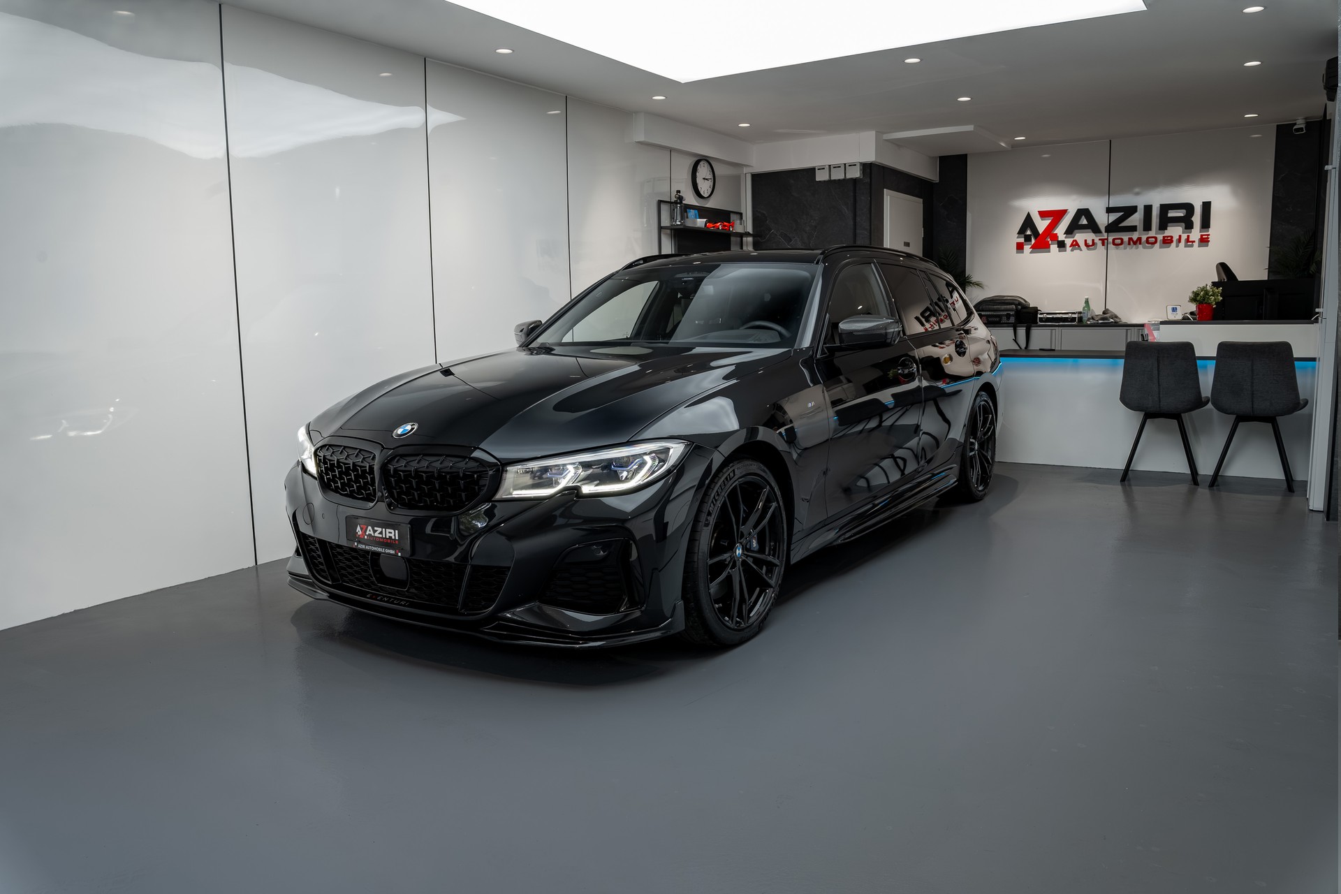 BMW M340i xDrive 48V Touring Steptronic-image-0